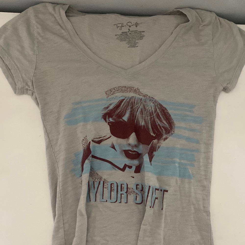 Taylor Swift original vintage merch tshirt